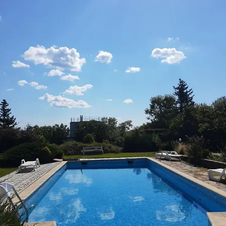 Villa Magnet Lozenec